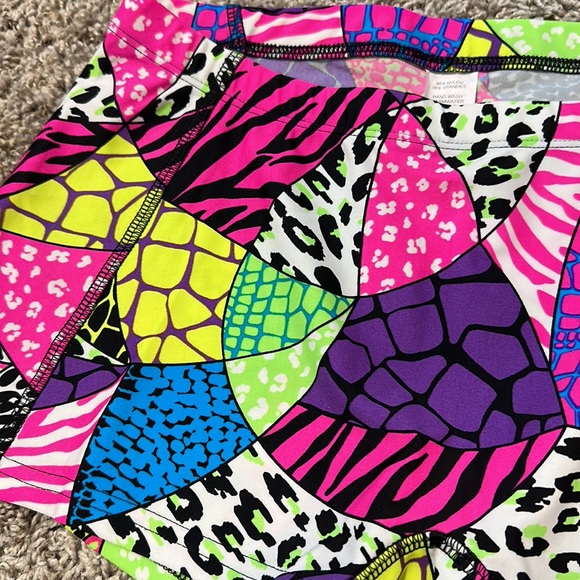 Seamless Patterned Spandex - Picture 2 of 5